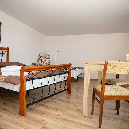 Oda ve Kahvaltı Goscinne Angelika